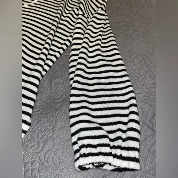 Ann Taylor Loft Lounge Pullover - Picture 4 of 4